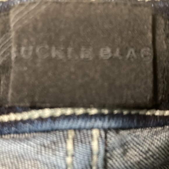 Buckle Women's Skinny Jeans - Dark Blue - Picture 9 of 10